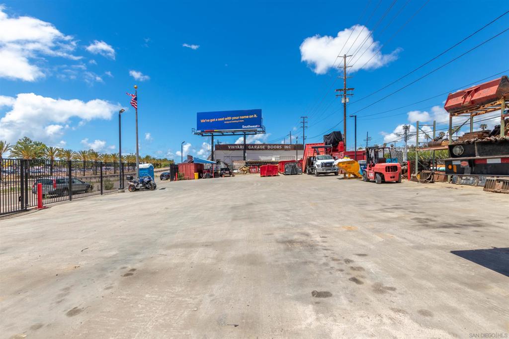 3571 Pacific Highway - photo 9