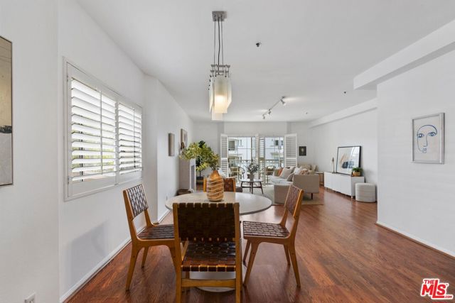 1871 Greenfield Avenue, Los Angeles CA: https://media.crmls.org/mediaz/62ff3447-5b1e-40b7-ab1d-138ab48031dc.jpg