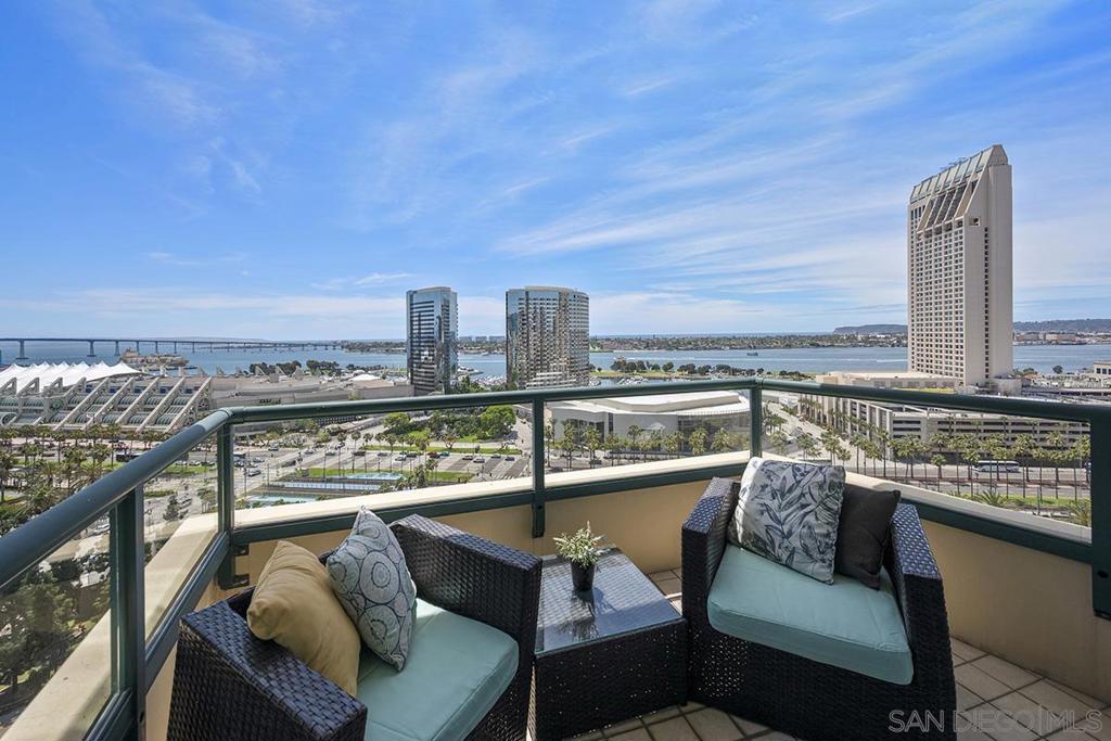 555 Front Street - photo 2