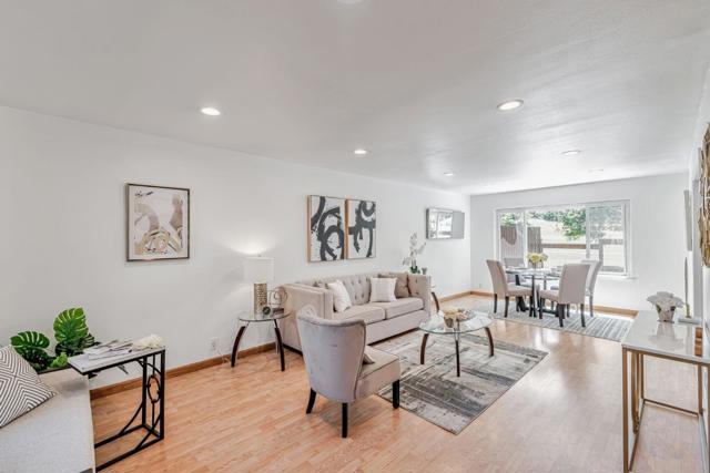 347 Kinross Drive, Walnut Creek CA: https://media.crmls.org/mediaz/62ffc937-9562-455f-8df3-e20a8c2f8fb6.jpg