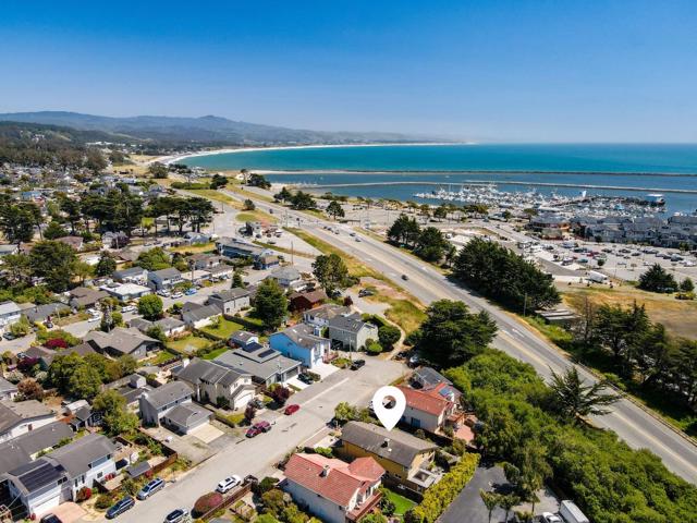 123 Presidio Avenue, El Granada CA: https://media.crmls.org/mediaz/6301370a-684d-4c88-9578-dec3a06487ab.jpg