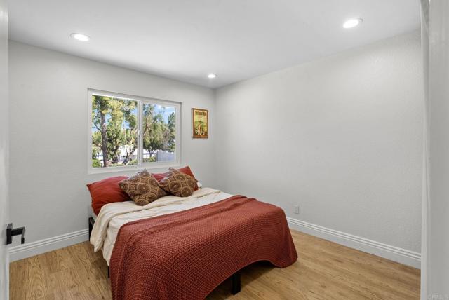41910 Humber Drive, Temecula CA: https://media.crmls.org/mediaz/63028c31-0e13-4f02-babe-86238d28fc54.jpg