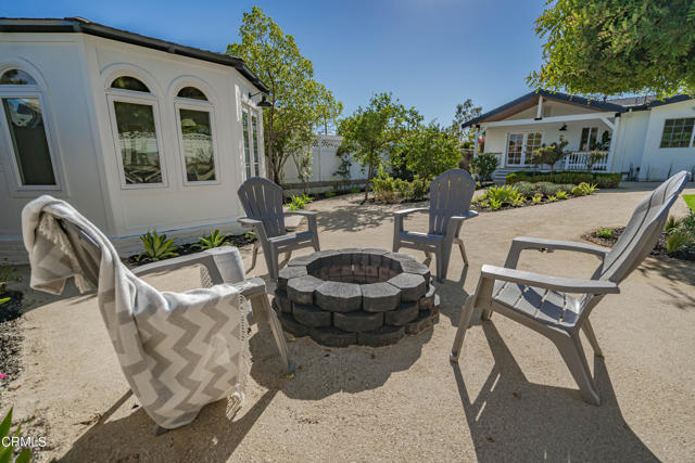 Family Firepit for cool Evenings!