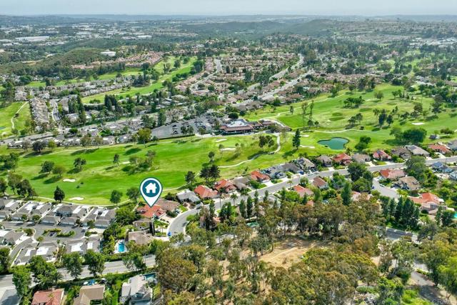 1109 Countrywood Ln, Vista CA: https://media.crmls.org/mediaz/6303153a-195d-41d0-973d-940ef450caa0.jpg