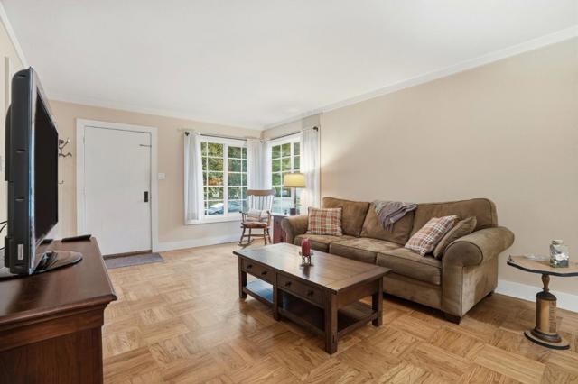 211 Berendos Avenue, Pacifica CA: https://media.crmls.org/mediaz/630388ca-5e5a-48bb-a752-02eaaa619677.jpg