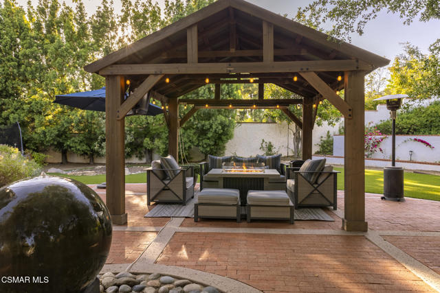 4525 Rayburn Street, Westlake Village CA: https://media.crmls.org/mediaz/6303bd98-1af1-4555-ad1e-0f498f3a05a8.jpg