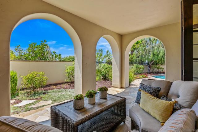 7975 Villas, San Diego CA: https://media.crmls.org/mediaz/6303e581-38ed-4ea8-aeb0-c10b30915b4e.jpg