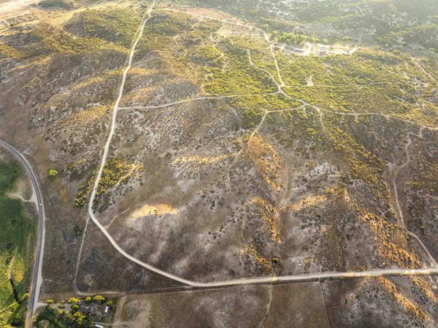 0 Indian Rd, Anza CA: https://media.crmls.org/mediaz/63043621-8ae3-4101-8ee8-d9c4244a5eeb.jpg