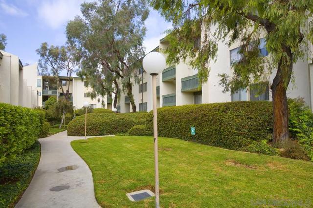 4060 Huerfano Ave, San Diego CA: https://media.crmls.org/mediaz/6304a062-97eb-483e-99c3-72ba46f0b639.jpg