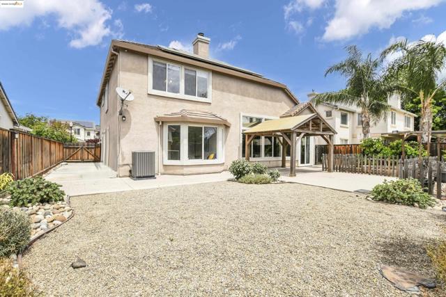 1212 landover, Brentwood CA: https://media.crmls.org/mediaz/6305866c-3c7a-4313-b655-15238d12fea6.jpg