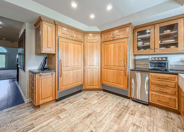 1832 Calle Salto, Thousand Oaks CA: https://media.crmls.org/mediaz/6305e516-7b77-4ca6-b100-dc6d8e50767c.jpg