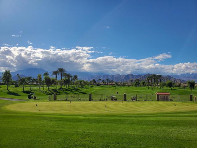 80170 Royal Birkdale Drive, Indio CA: https://media.crmls.org/mediaz/63060397-19c1-4709-82d7-451bf49556bf.jpg