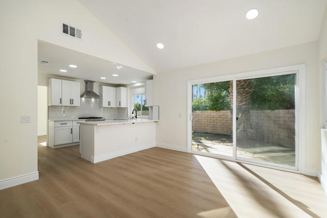 77787 Saint Croix Drive, Palm Desert CA: https://media.crmls.org/mediaz/63072f86-55f0-4ccc-a536-9ba0cc502839.jpg