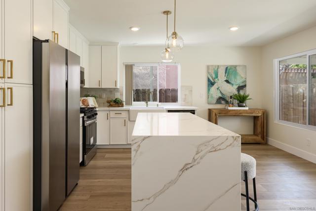 7587 Northrup Dr, San Diego CA: https://media.crmls.org/mediaz/6307ff63-804d-4f8e-9827-1eea7ad1af8c.jpg