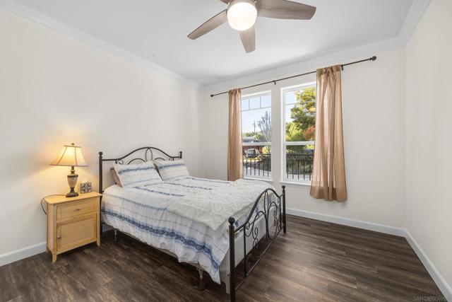 960 Smith Rd, Watsonville CA: https://media.crmls.org/mediaz/63081fe8-1ebd-46fe-825e-5aed9e5d167b.jpg