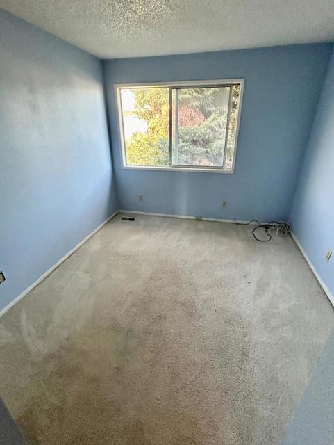 5822 E 16th Street, Oakland CA: https://media.crmls.org/mediaz/630825e6-4bc1-42bb-9b3c-2d7688ad7255.jpg