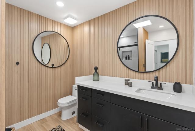 1110 Sea Village Dr, Cardiff by the Sea CA: https://media.crmls.org/mediaz/6309797a-fb7a-464b-b7f7-826a6dab3223.jpg