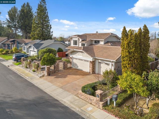 5497 Silver Sage Ct, Concord CA: https://media.crmls.org/mediaz/630a0a52-a6be-4b5a-b92e-9b4b817985bb.jpg