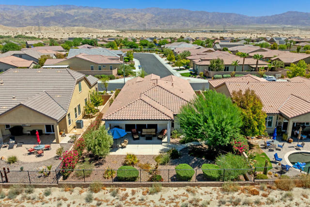 Image 37 of 54 For 85071 Stazzano Place