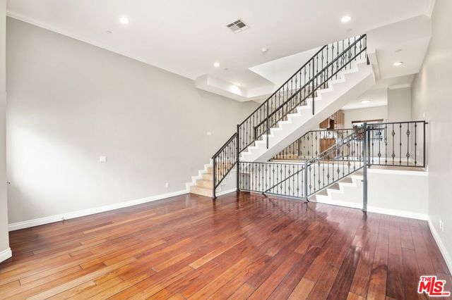 5241 Colodny Drive, Agoura Hills CA: https://media.crmls.org/mediaz/630b1dc1-41d2-4b6c-ad59-88f78373175b.jpg