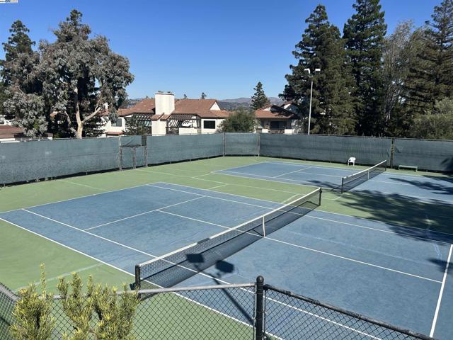 21117 Gary Dr, Hayward CA: https://media.crmls.org/mediaz/630b50b0-364e-415f-a4c4-d1c631c86bd7.jpg