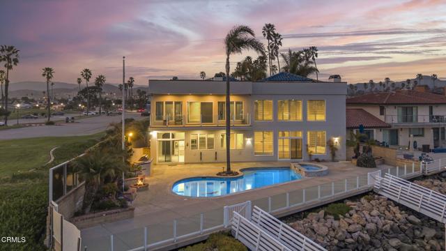 3097 Bayshore Avenue, Ventura CA: https://media.crmls.org/mediaz/630c7923-c64e-43e7-afde-cab03cabb517.jpg