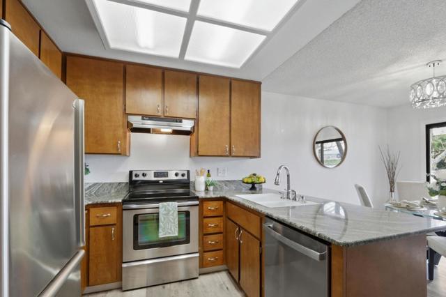 428 Colony Cove Drive, San Jose CA: https://media.crmls.org/mediaz/630caaf3-c574-4680-988d-c312b4769f70.jpg