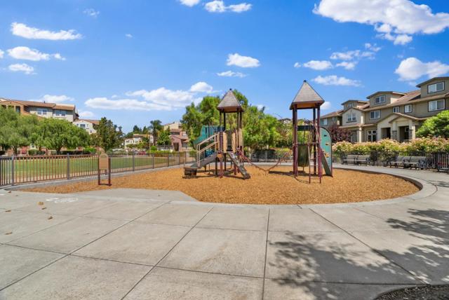 1437 Marcello Drive, San Jose CA: https://media.crmls.org/mediaz/630ce698-4696-4d0c-a4ac-d44bae6f39e0.jpg