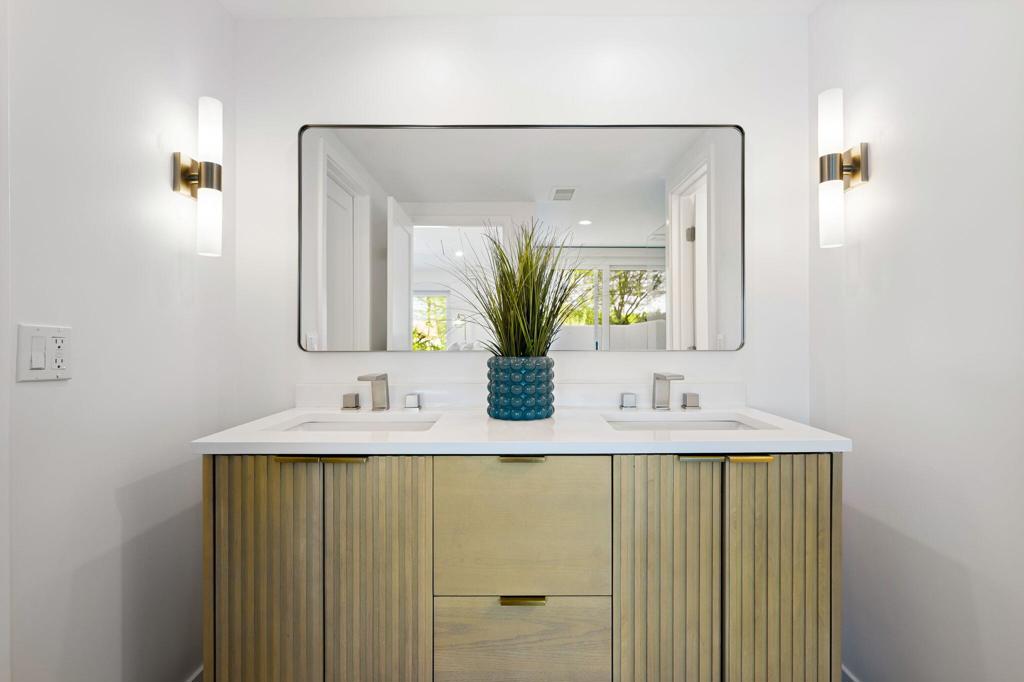 MLS #219136128DA image #30