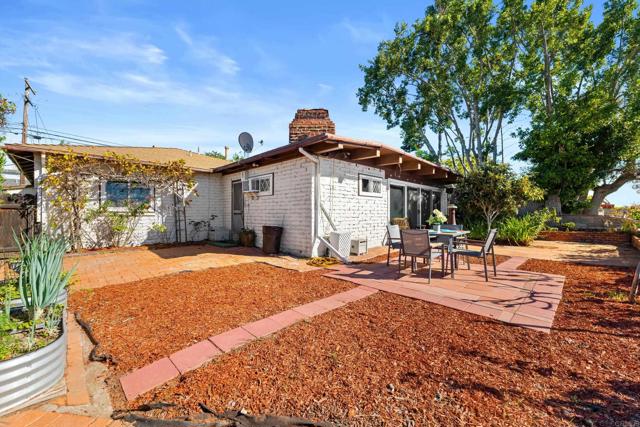 Detail Gallery Image 32 of 42 For 2736 Deerpark Dr, San Diego,  CA 92110 - 3 Beds | 2 Baths