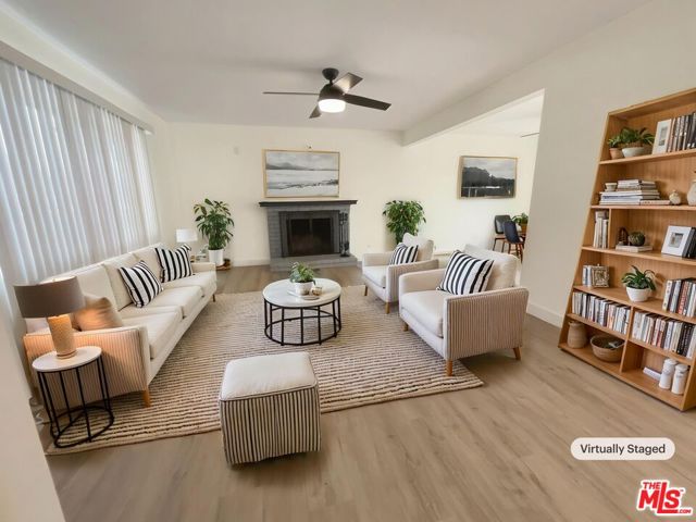 495 N Wendy Drive, Newbury Park CA: https://media.crmls.org/mediaz/630e0108-109f-42a0-94c8-390274f57786.jpg