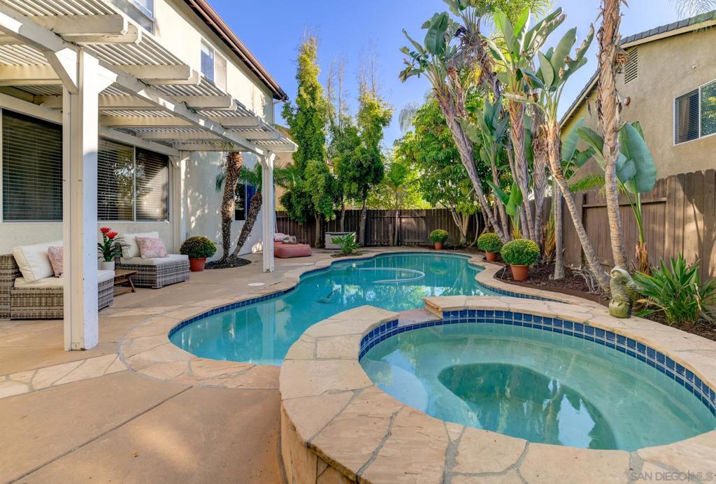 MLS #250039541SD image #16