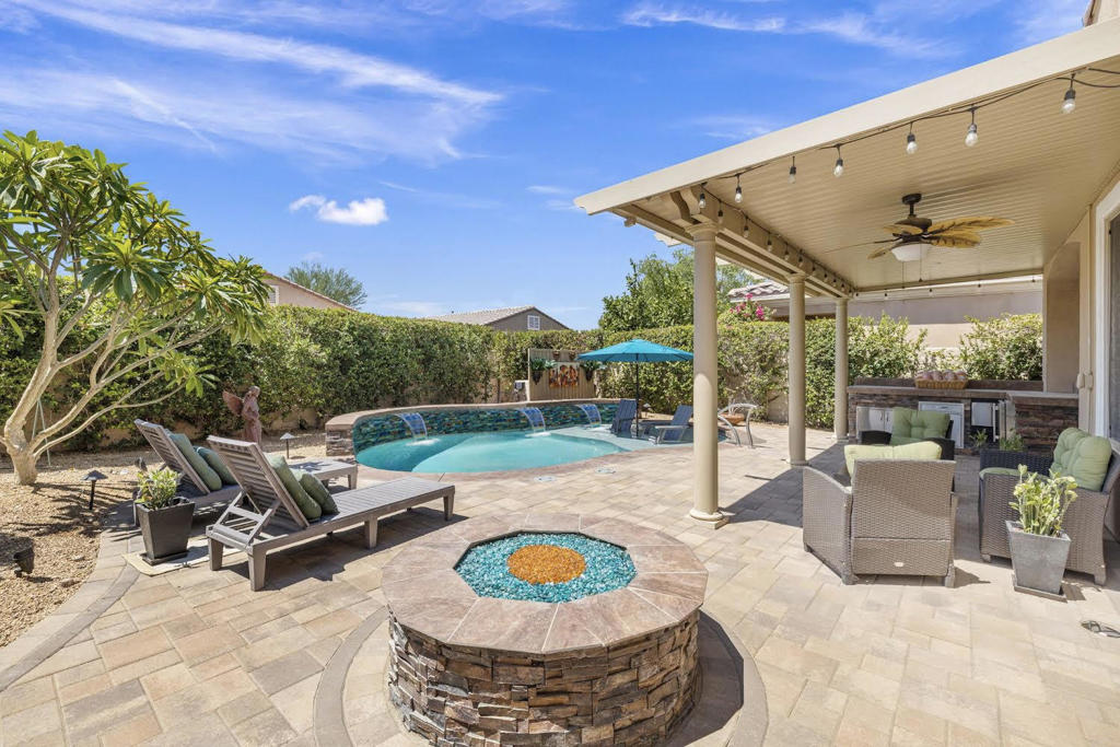 81919 Avenida Dulce