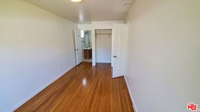 3461 Redwood Avenue, Los Angeles CA: https://media.crmls.org/mediaz/63104624-a923-47d9-9ca6-9d129e9b2bfb.jpg