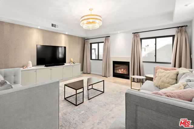 11633 Chenault Street, Los Angeles CA: https://media.crmls.org/mediaz/631085d2-e0d7-4542-b158-516c938c086e.jpg