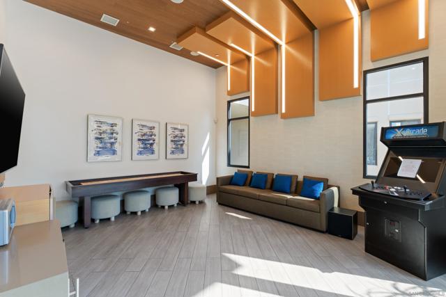 2731 Via Avella, San Diego CA: https://media.crmls.org/mediaz/6312a0d5-758d-47be-8ce6-00da79a0e828.jpg