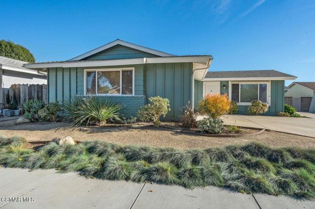 9538 El Cajon Street, Ventura CA: https://media.crmls.org/mediaz/6312bfe8-ae0f-4293-92df-1ef455037611.jpg