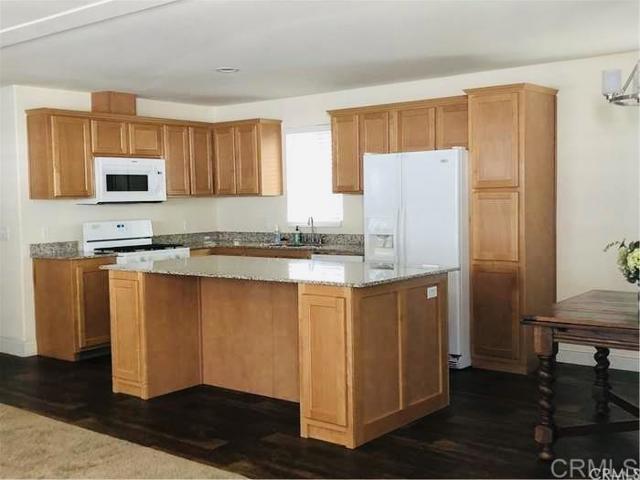 Detail Gallery Image 13 of 21 For 21100 State #317,  San Jacinto,  CA 92583 - 3 Beds | 2 Baths