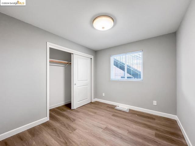 Image 23 of 46 For 4124 Lyon Ave