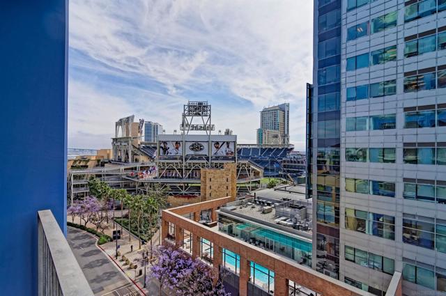 321 10th Avenue, San Diego CA: https://media.crmls.org/mediaz/63145c56-8762-4083-bb96-c306605cf48e.jpg