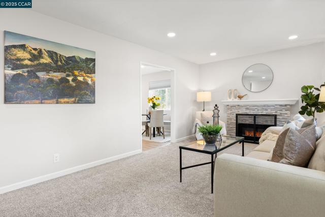 127 Elvira St, Livermore CA: https://media.crmls.org/mediaz/6314b80b-7e96-4150-b33f-7379c610e0d2.jpg