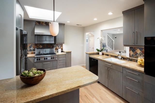 867 Campbell Avenue, Los Altos CA: https://media.crmls.org/mediaz/6314d83f-389a-4be6-8947-814379b0edbe.jpg