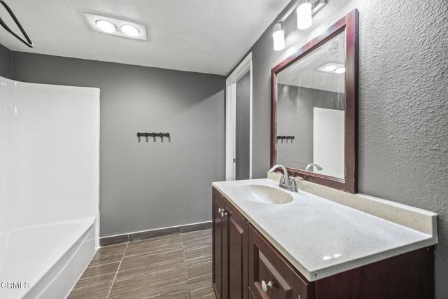 Detail Gallery Image 12 of 23 For 114 E Ventura #E,  Santa Paula,  CA 93060 - 2 Beds | 1 Baths