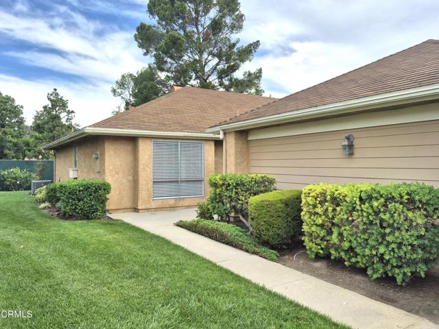 Detail Gallery Image 3 of 55 For 3225 Village 3, Camarillo,  CA 93012 - 2 Beds | 2 Baths