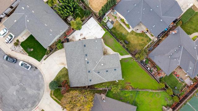 1260 Heather Glen Circle, Hollister CA: https://media.crmls.org/mediaz/63173bce-3d13-41bd-9e0a-95b9175efc69.jpg