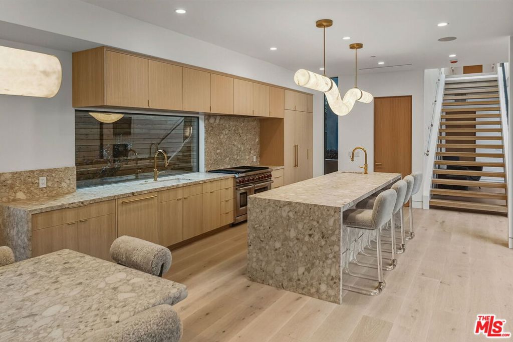 MLS #25558709 image #15