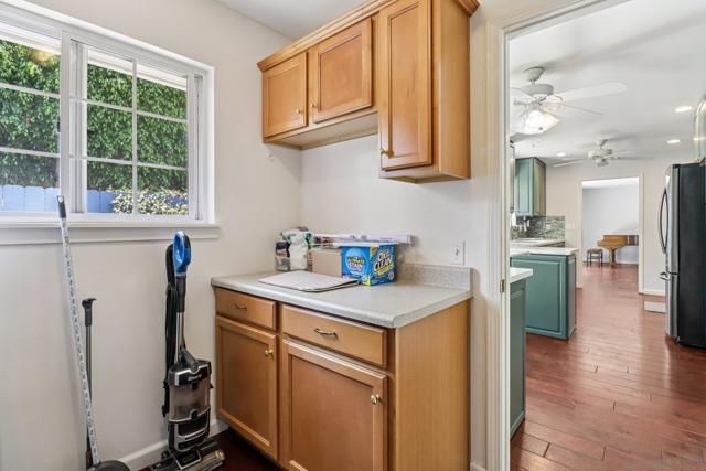 4464 Maple Ave, La Mesa CA: https://media.crmls.org/mediaz/6317a3a2-4ed1-4d99-a247-1dd0cf6aaed2.jpg