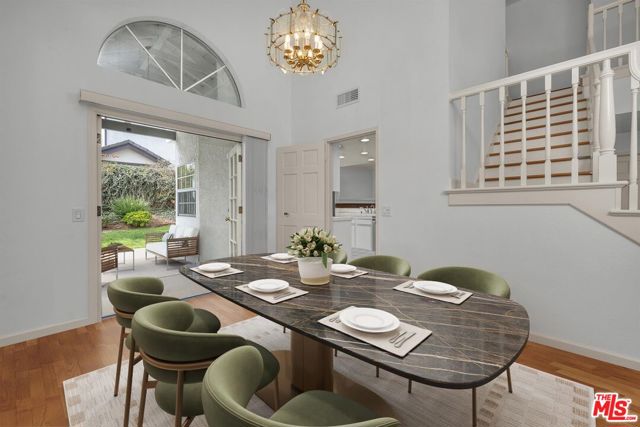 8319 Berger Avenue, Playa del Rey CA: https://media.crmls.org/mediaz/6317c68c-9662-4605-b7a9-91755a3d9386.jpg