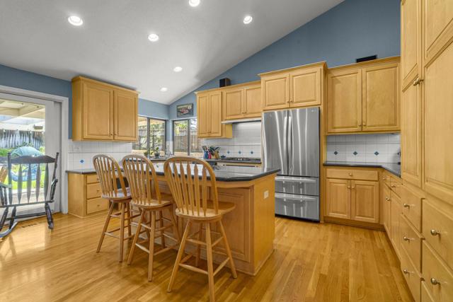 5387 King Estates Court, San Jose CA: https://media.crmls.org/mediaz/631852e1-f891-4090-a757-2eb418d9a043.jpg