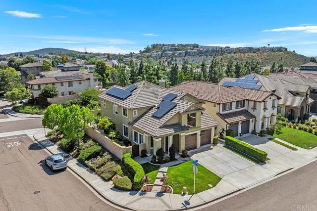 923 Citrine Way, San Marcos CA: https://media.crmls.org/mediaz/63196aae-b260-4ba1-851b-98628c206965.jpg